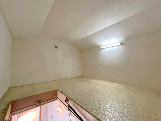 地御前3丁目 戸建のその他|小屋裏収納