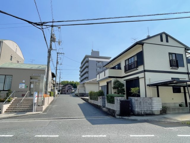 地御前3丁目 戸建の前面道路含む現地写真|東側は約5.9ｍの前面道路に面しています