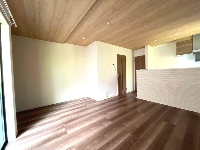 ALEGRIA寝屋川平池町の居間・リビング