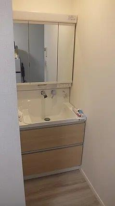 岸和田３丁目　中古一戸建ての洗面所|洗面化粧台
■物件内覧・資金計画相談・住宅ローン相談、リフォーム相談、お問合せ受付中■
※当日・翌日のご内覧、ご相談はお電話でのお問合せがスムーズです！