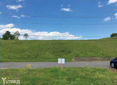 【展望】 | 釧路町南陽台6丁目45売地 | 敷地内から前面道路に向かって。家を建てたら、玄関からの眺めはこうかもしれませんね。