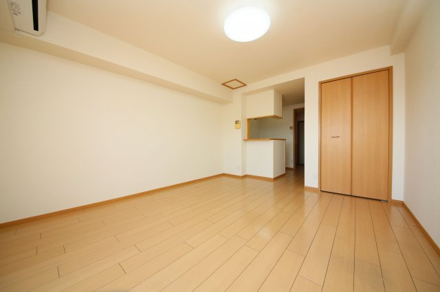 サンリッツ高宮Cの居間・リビング