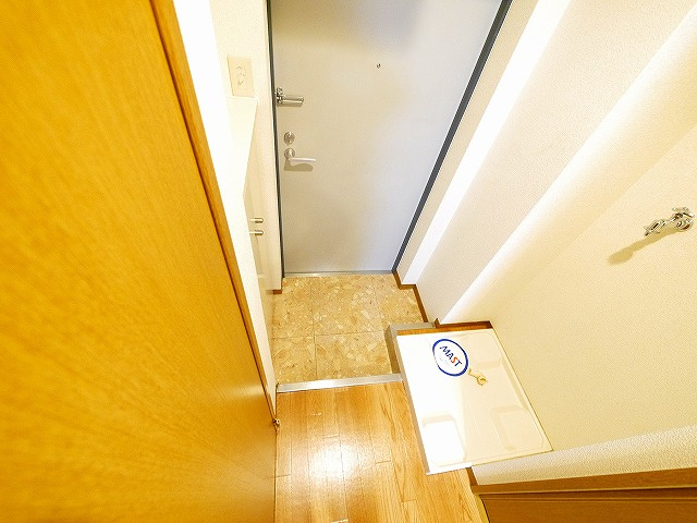 オーキッドあやめ池の玄関|きれいな玄関です