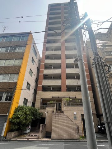 メビウス新宿御苑の外観