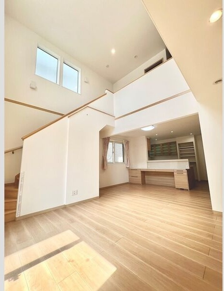 矢曽根町赤地戸建　　刈谷市近郊の賃貸はクラスホームの居間・リビング