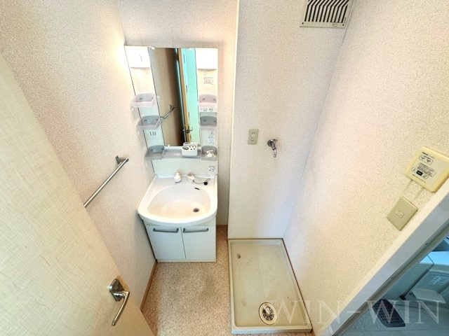 メゾン リヴェールの洗面所|イメージ（同建物内・同間取りの写真）