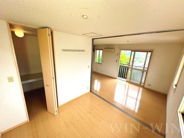 メゾン リヴェールの居間・リビング|イメージ（同建物内・同間取りの写真）