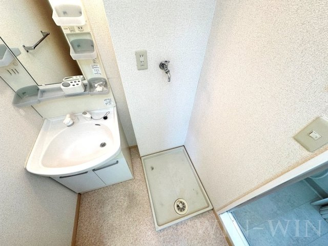 メゾン リヴェールの洗面所|イメージ（同建物内・同間取りの写真）