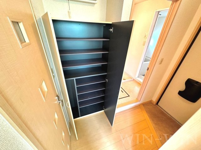 メゾン リヴェールの玄関|イメージ（同建物内・同間取りの写真）
