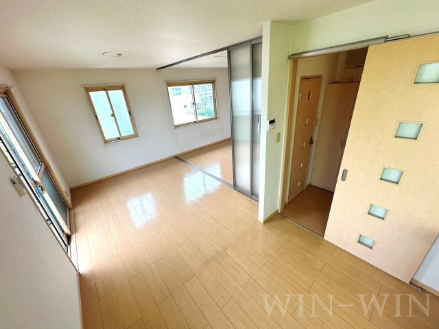 メゾン リヴェールの居間・リビング|イメージ（同建物内・同間取りの写真）