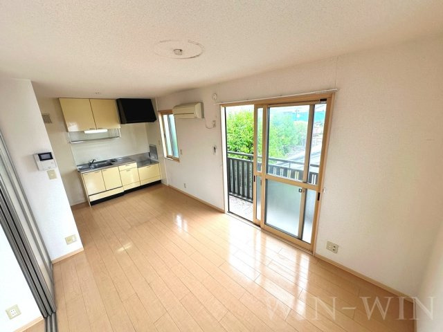 メゾン リヴェールの居間・リビング|イメージ（同建物内・同間取りの写真）