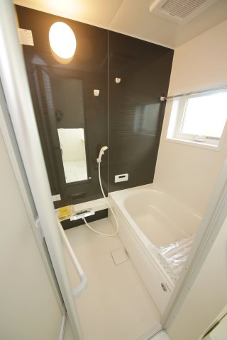 リーブルファイン新田町　2号棟の浴室