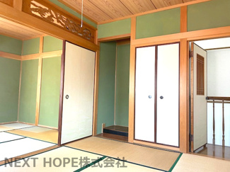 【和室】 | 伊丹市平松３丁目中古テラスハウス | ２階和室二間です♪床の間もございます！！たいへん明るい室内です(^^)