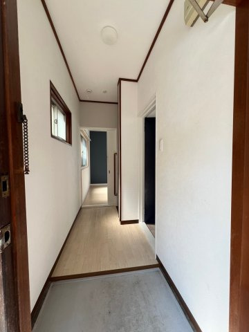 塩屋町　戸建の玄関