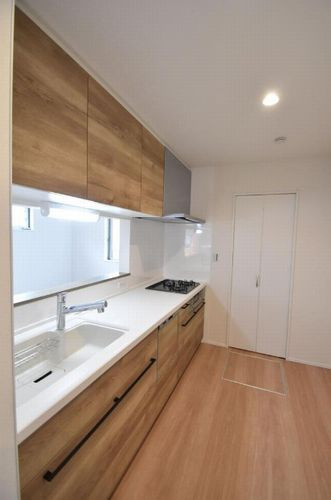 【キッチン】 | 【仲介手数料０円】松田町松田惣領　新築一戸建て | 【仲介手数料０円】松田町松田惣領　新築一戸建て