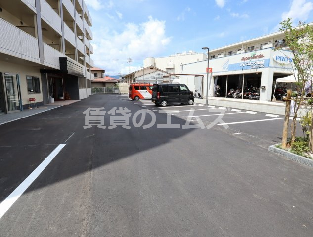 【駐車場】 | 第４７川崎ビル | 第４７川崎ビルの駐車場
