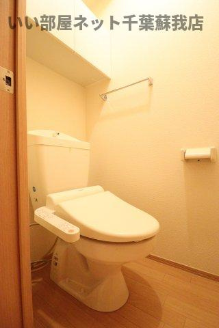 ベイリーフのトイレ|落ち着いた色調のトイレです