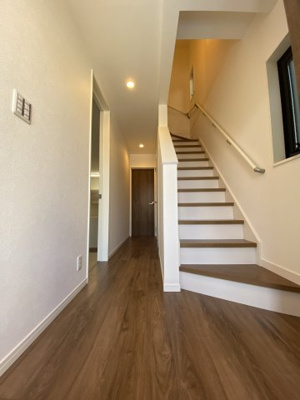 【玄関】 | 神戸市灘区上野通3丁目　戸建て