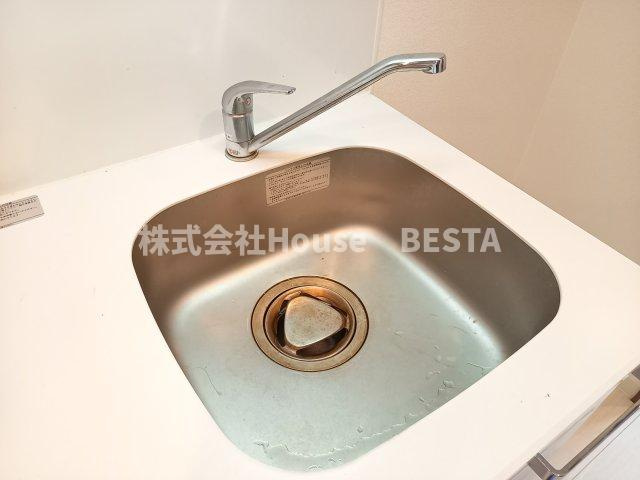 プレサンス神戸水木通ルミエスのキッチン