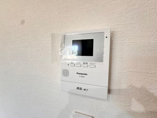 【防犯設備】 | 【TVモニター付きインターフォン】 防犯設備として欠かせないTVモニター付きインターフォンがあります♪