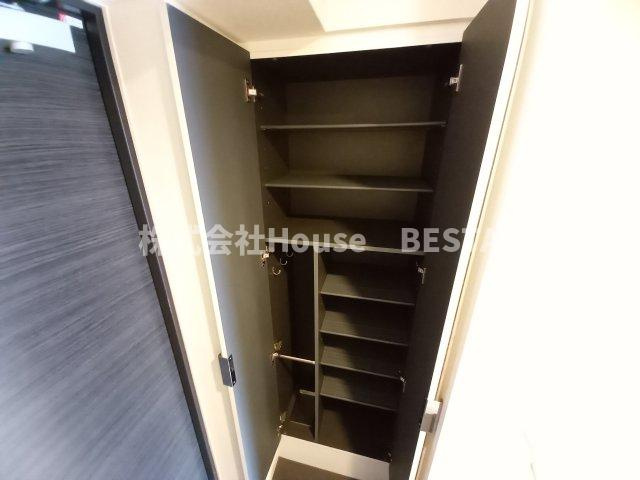 プレサンス神戸水木通ルミエスの収納