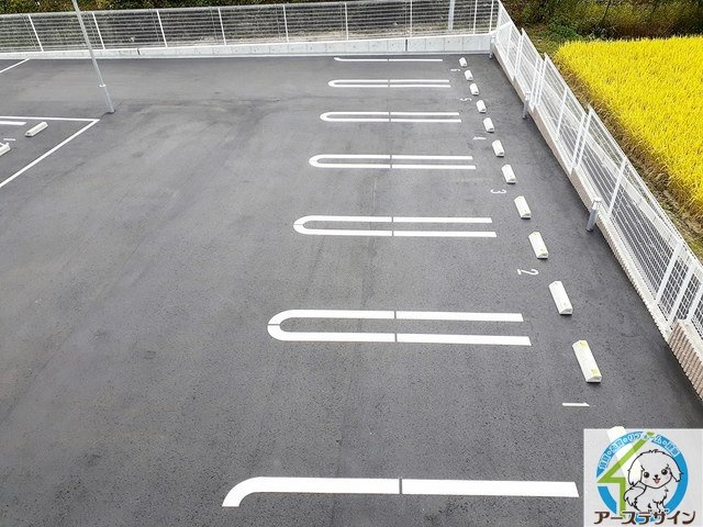 MFグレイスの駐車場|駐車場完備です