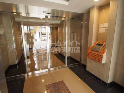 【エントランス】 | ドーム千代崎 | 清潔なエントランスです