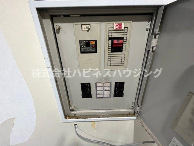 WAVE　BLDG.　MEGUROの玄関