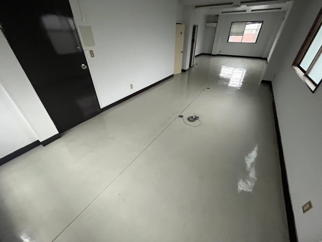 NKビルの内装