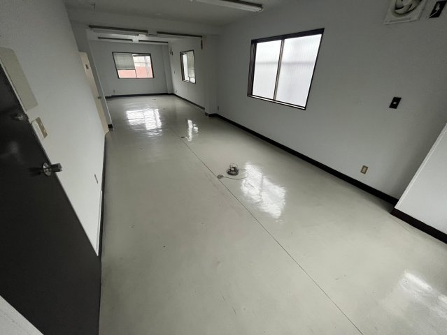 NKビルの内装