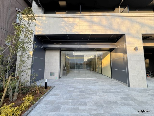 スプランディッドVIII　仲介手数料無料のエントランス