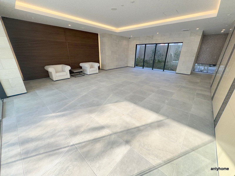 スプランディッドVIII　仲介手数料無料のロビー