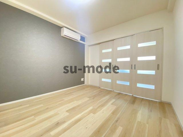 ビエラコート岸部中の居間・リビング