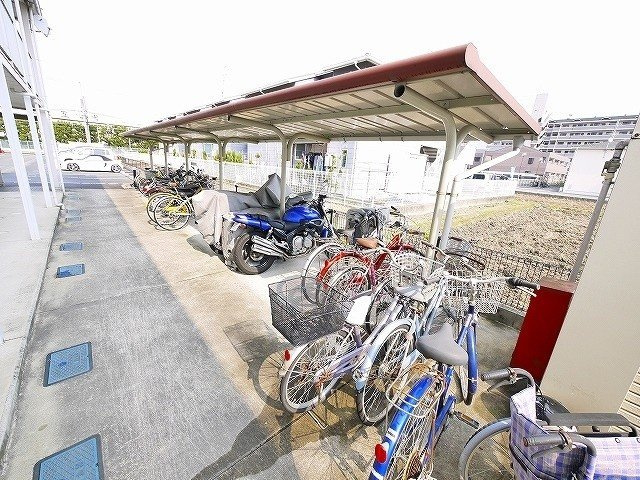 レオパレスＳＴＥＬＬＡのその他共用部分|自転車置き場