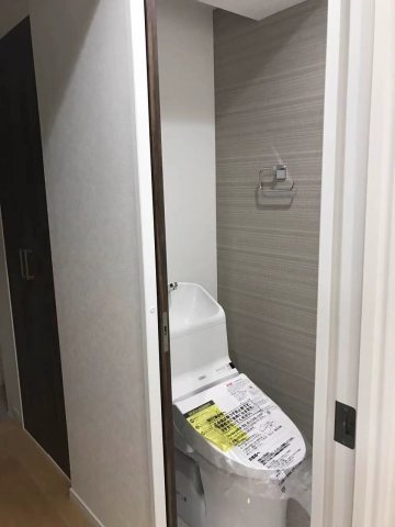 サカエ池袋マンションのトイレ|洗浄機能付きトイレ新規交換 給水管・給湯配管新規交換(専有部)