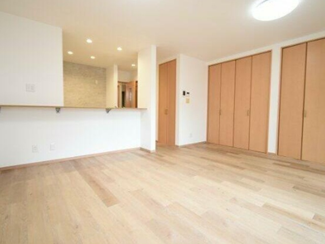 【居間・リビング】 | 山科区小山姫子町　中古戸建