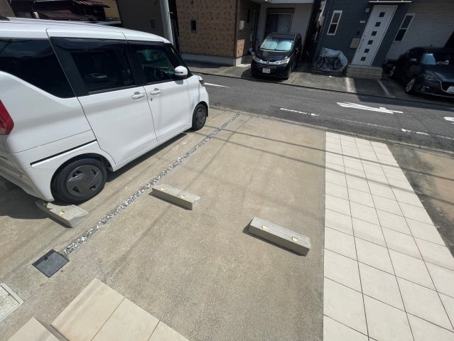 ディアタウン憧旛Aの駐車場|ディアタウン憧旛A