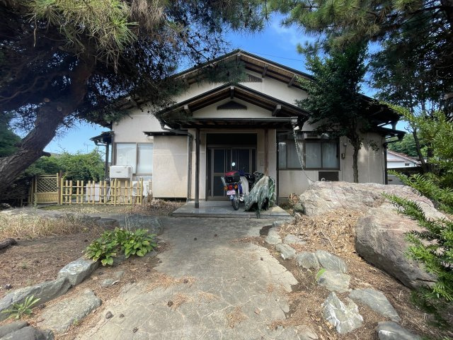 【中古戸建】前橋市上細井町の居間・リビング|お客様に寄り添ったご提案をします！無理な売り込みは一切いたしません！