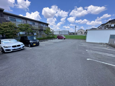 【駐車場】 | メゾンソレイユ