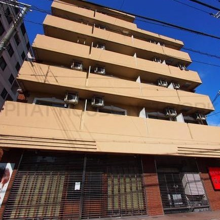 クレセール杉ヶ町のエントランス