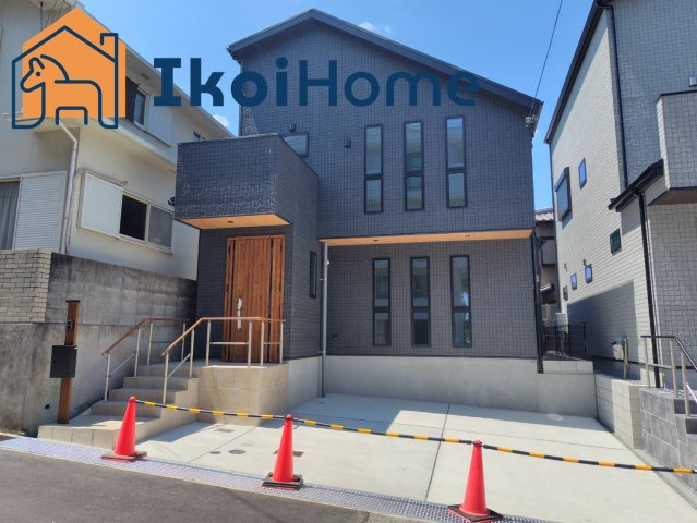 神戸市西区伊川谷町潤和　A号地　新築一戸建の駐車場|●年中無休:当日予約可●　駐車場は並列2台になります。普通車2台可能です。
