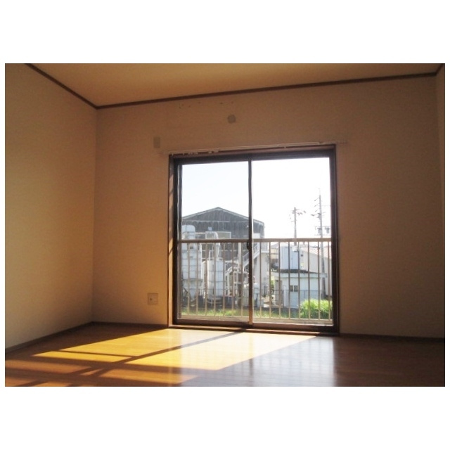 切通伏見貸家Ⅱの内装|2階南洋室