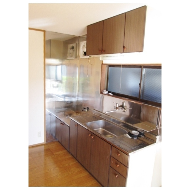 切通伏見貸家Ⅱのキッチン|専用台所