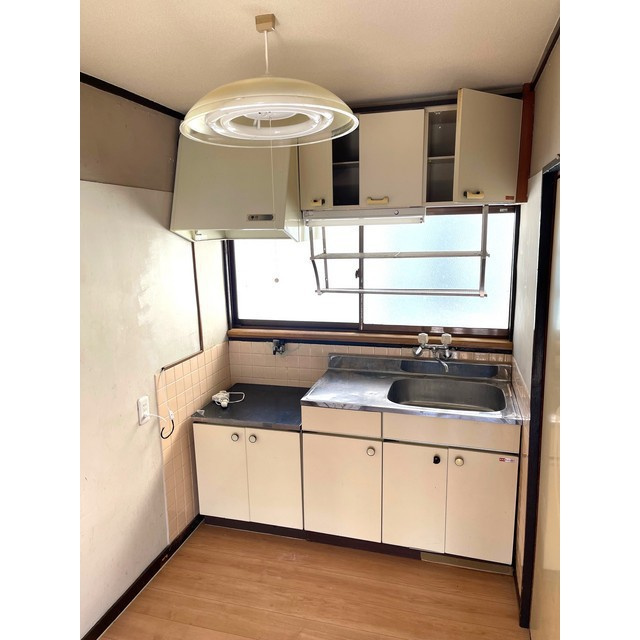 岐阜市折立の一戸建てのキッチン