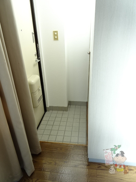 アイヨコヤマテナントの玄関