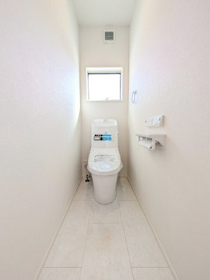 【トイレ】 | 三股町樺山 2,490万円　4LDK