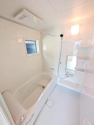 【浴室】 | 三股町樺山 2,490万円　4LDK