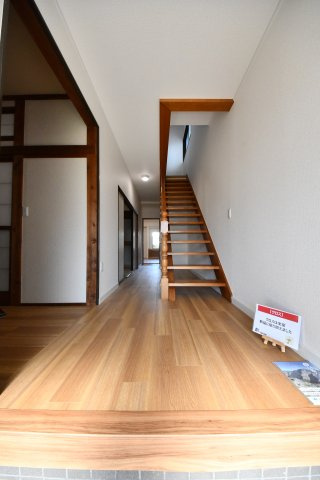 中古戸建　田島　4LDKの玄関