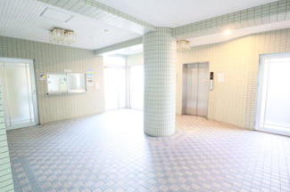 【エントランス】