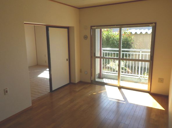 【居間・リビング】